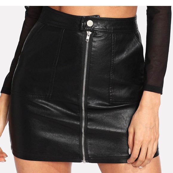 “Knight” Skirt - Picture 2 of 3